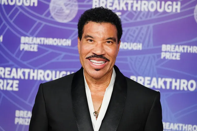 ¿Qué se sabe sobre la salud de Lionel Richie tras su hospitalización?