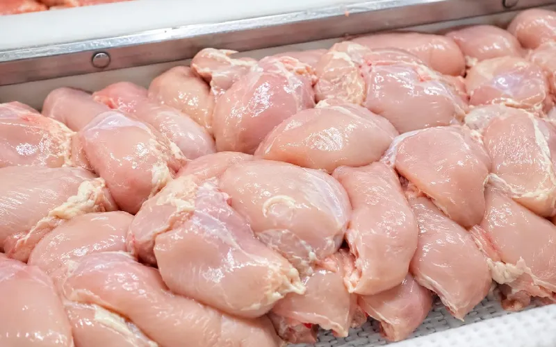 Producción de carne de pollo a abril del 2026