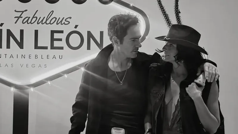 Aislinn Derbez y Mauricio Ochmann disfrutan de una escapada en Las Vegas y así reaccionan a su regreso