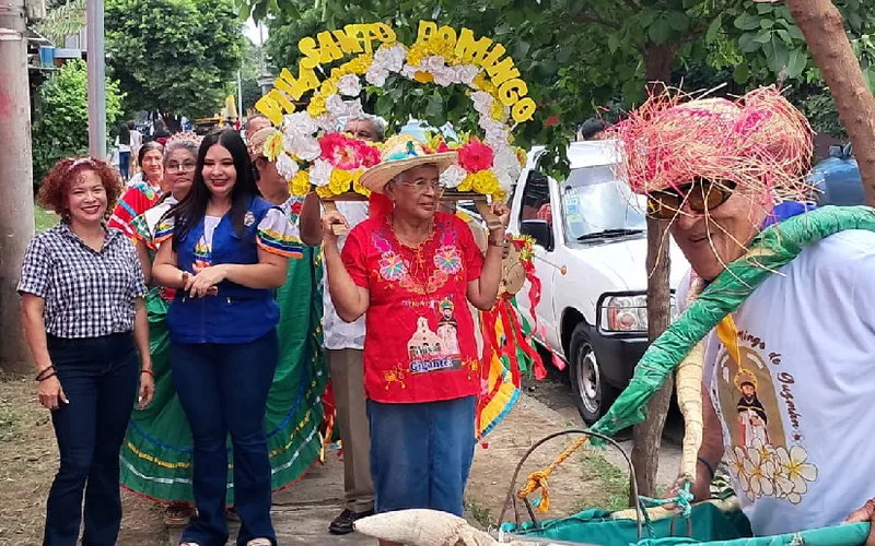 MIFAMILIA promueve tradiciones y recreación con adultos mayores en vísperas de las fiestas patronales