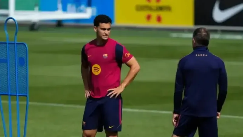 Cortés y Hamza, únicos del filial entrenando con el primer equipo