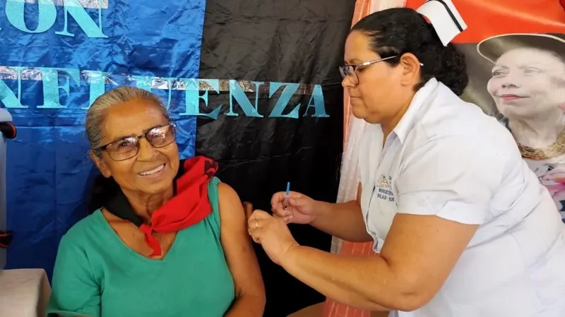 Avanza con éxito Campaña Nacional de Vacunación contra la Influenza