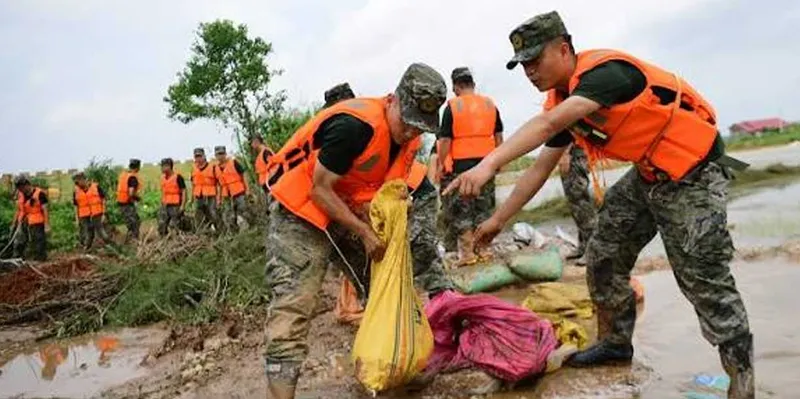 Xi Jinping ordena reforzar medidas por temporada de lluvias en China