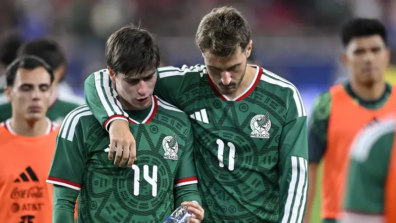 ¿Qué piensa Santiago Giménez tras su participación con El Tri?
