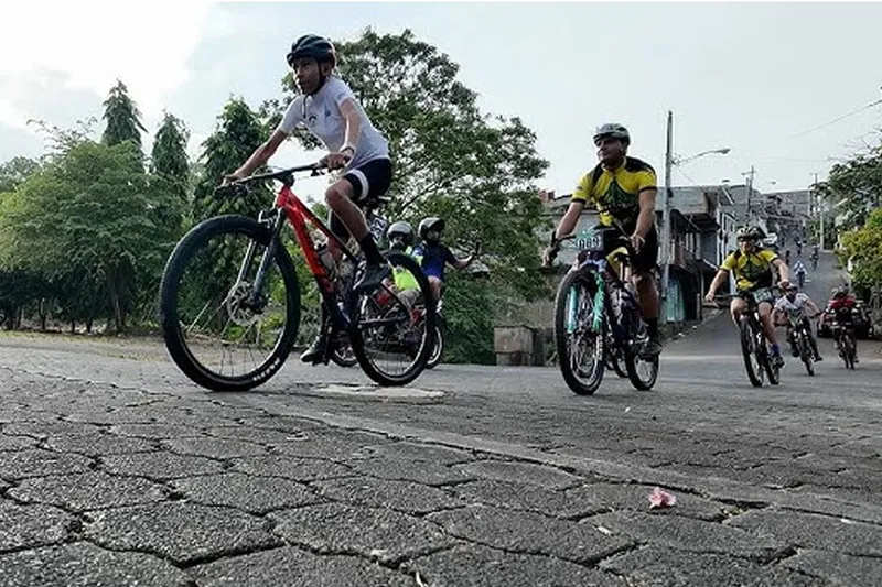 Ciclistas de Nicaragua se reúnen en Boaco para la “Madre Pedaleada”