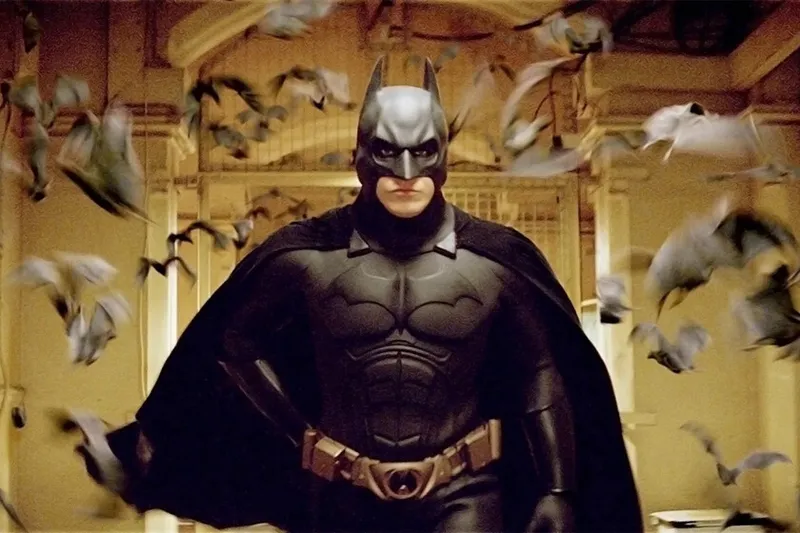 Nolan no recreó el origen del Caballero Oscuro en Batman Begins tan bien como imaginas: cambió un detalle icónico de los cómics
