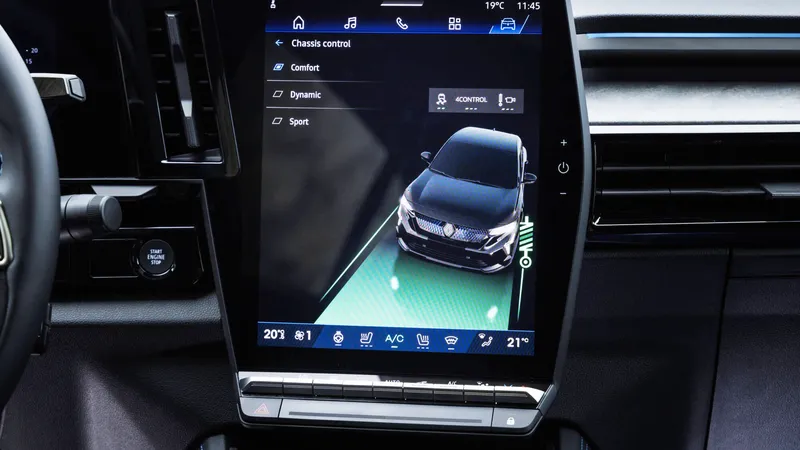 Aunque no juega a favor de la reducción de costes, Renault se planta ante una de las modas más polémicas del coche moderno