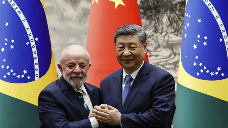 China apoya a Brasil en la defensa de su soberanía, dice Xi Jinping