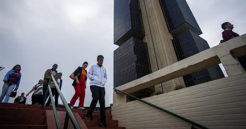 Brasil recorta su tasa de interés al 14,25% pese al deterioro de perspectivas de inflación