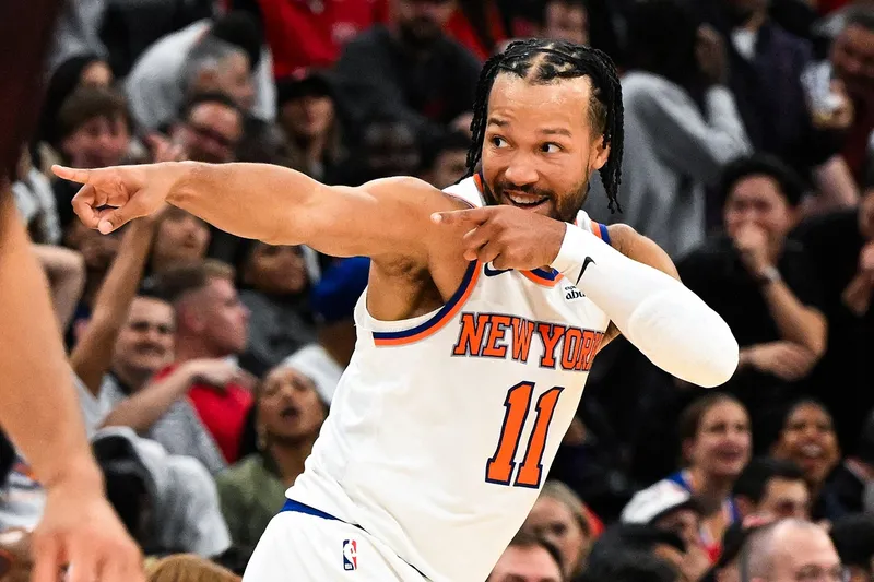 Jalen Brunson salva los muebles en Chicago