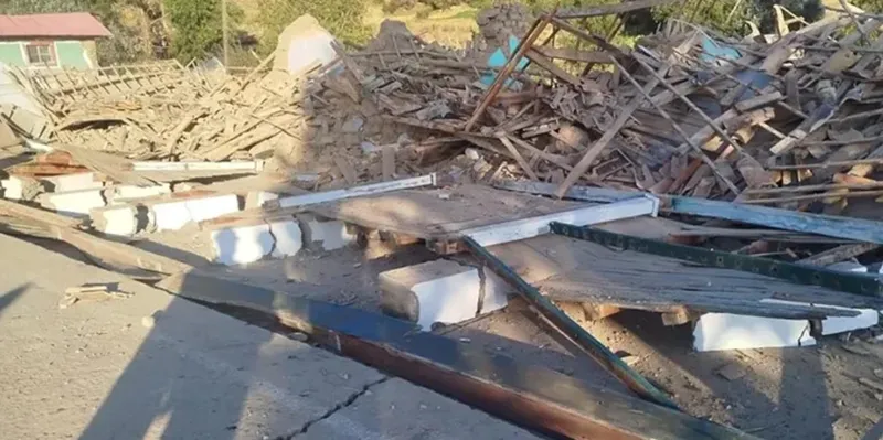 Perú declara emergencia tras sismo de 7.2 que deja 500 damnificados