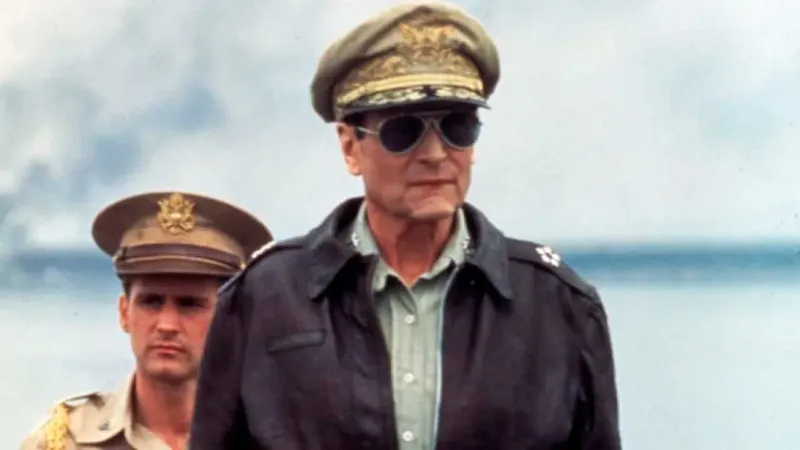 "Estoy casi agotado y siento que el final se acerca": hace 43 años, este legendario actor protagonizó solo por dinero una olvidada película bélica