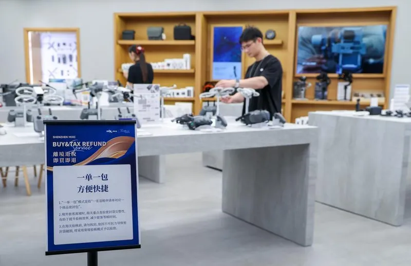 La IA potencia el atractivo global de "Hecho en China" en centro tecnológico de Shenzhen