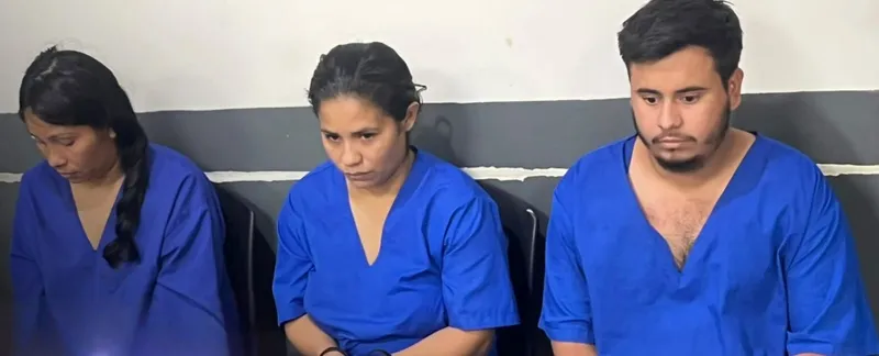Dos mujeres y un hombre de Managua enfrentan juicio por agredir a policías y dañar su patrulla