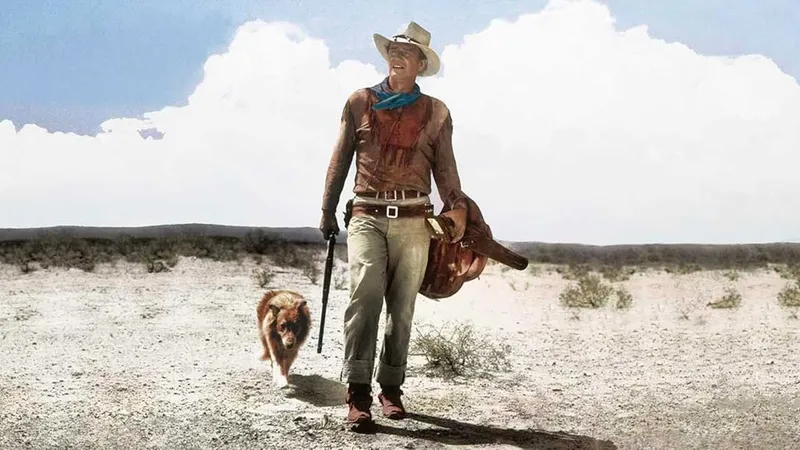 Geraldine Page, actriz de 'Hondo': "John Wayne empezó a preocuparse por los mexicanos porque estaban acampados pasando frío. Pasó el resto de la noche con ellos"