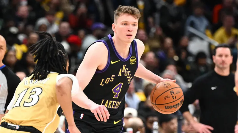 Dalton Knecht, en la lista de dos ‘contenders’
