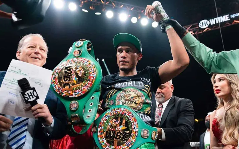Tela para Cortar: Benavidez vs. Opetaia, el Cinto AMB ‘Fantasma» ¿Ryan cara del Boxeo? y ‘Zuffa War’