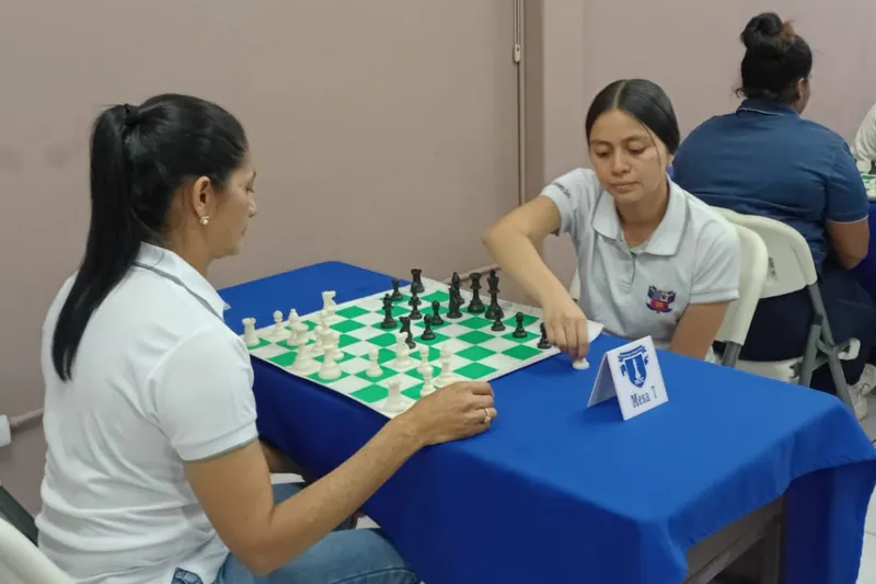 Olimpiada de ajedrez reúne a 38 docentes en etapa nacional