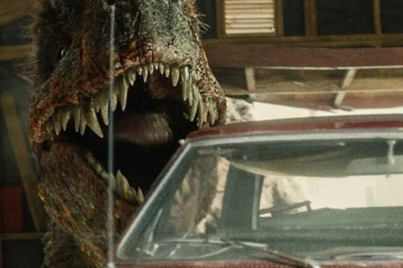 ¿La mejor película de dinosaurios desde 'Parque Jurásico'? Queda un mes para el estreno de esta espectacular aventura de ciencia ficción