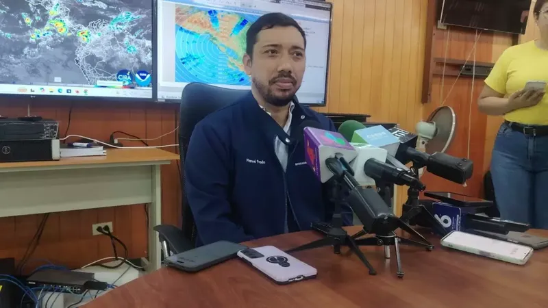 Calor persistirá esta semana mientras Onda Tropical causaría lluvias dispersas