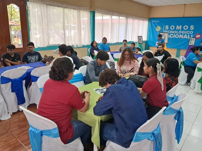 Circuitos de lectura destacan legado pedagógico de Carlos Fonseca