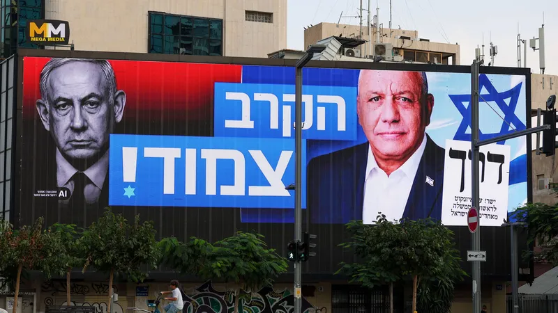 Bloque anti-Netanyahu lidera las elecciones, pero no obtiene la mayoría en el Parlamento, según sondeos a pie de urna