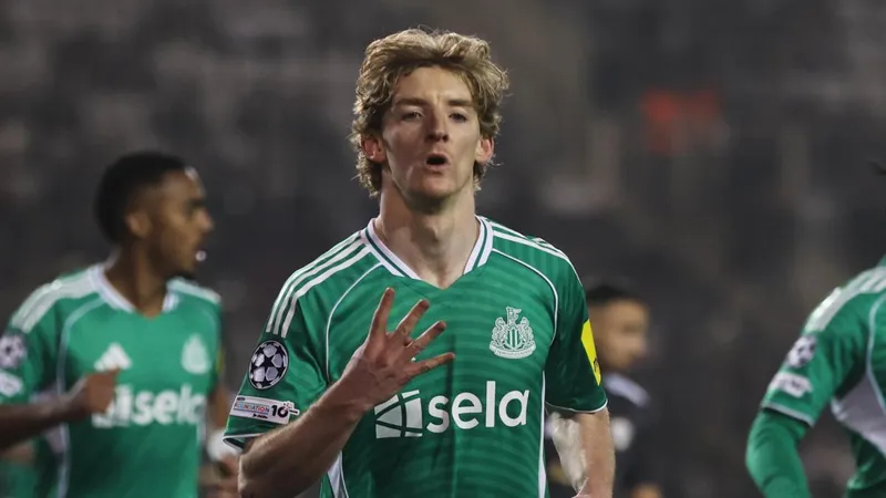 En Inglaterra confirman la información de MD y ven a Gordon en el Barça