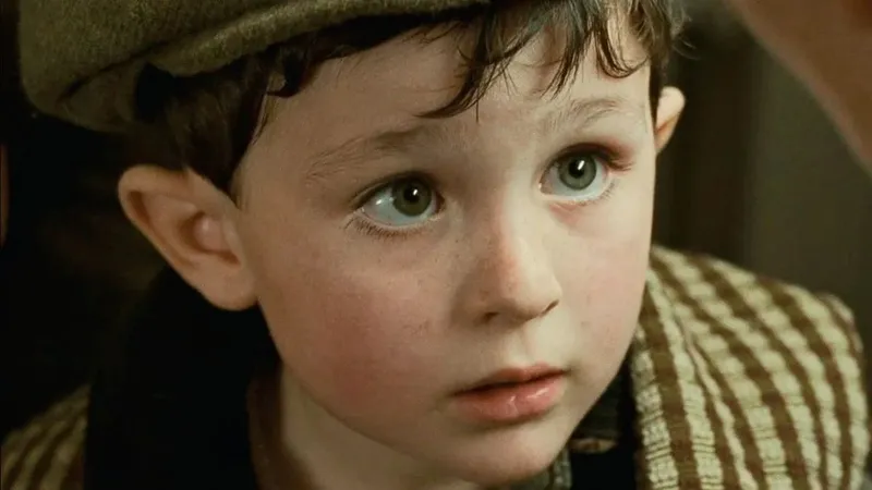 El niño irlandés de 'Titanic' sigue ganando dinero por una sola frase 29 años después: "Cuando llega el cheque, digo 'Genial'"