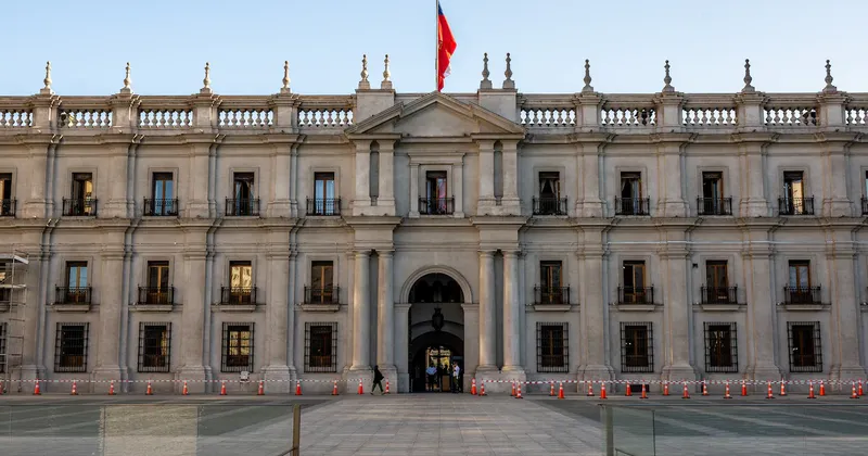 Senado de Chile respalda el proyecto económico del presidente Kast con estrecha votación
