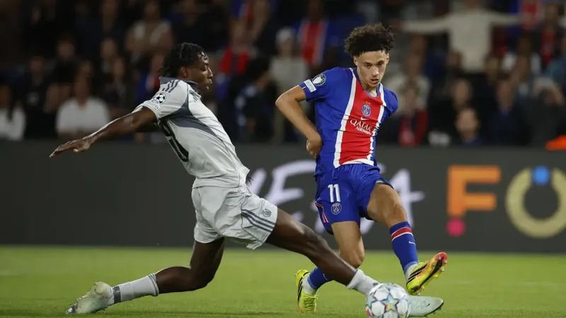 El PSG sí podrá contar con los 'tocados' Akliouche y Mayulu, dos verdugos del Barça