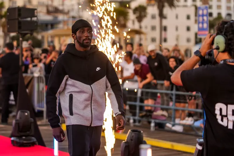 ¿Terence Crawford podría salir del retiro?