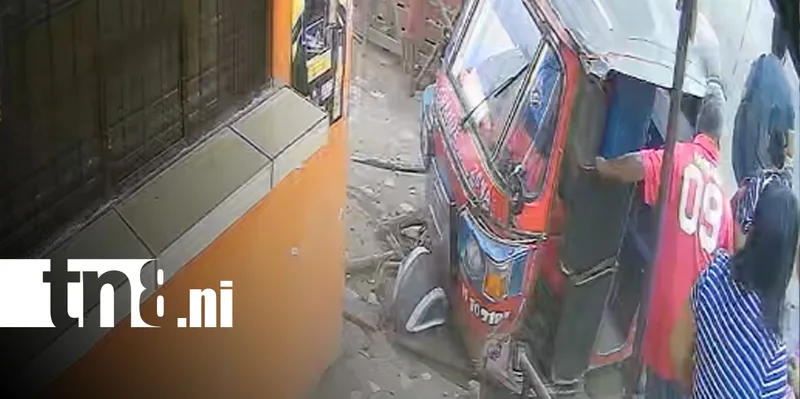 VIDEO: «Caponero» pierde el control y se estrella contra vivienda en Sabana Grande