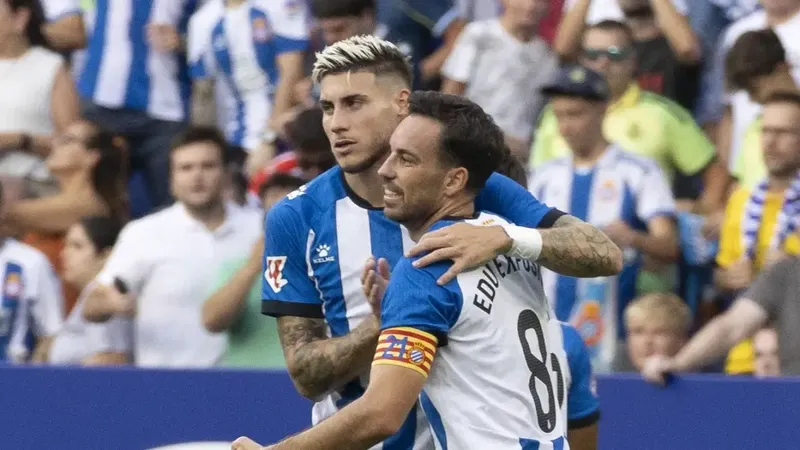 4-0: Un gran Espanyol se estrena a lo grande ante un gris Levante