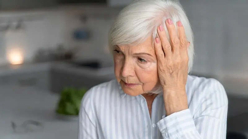 La posible solución al Alzheimer: una paciente recupera el habla gracias a un nuevo método nunca antes probado