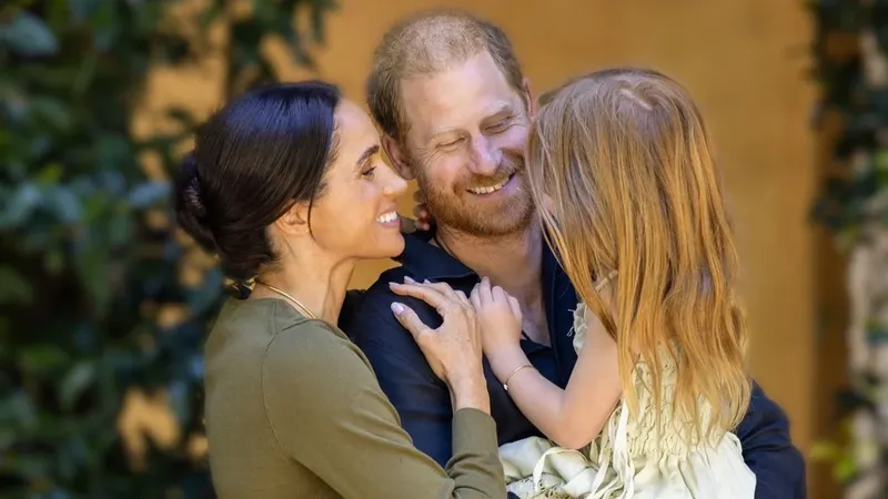 Meghan Markle celebra el cumpleaños del príncipe Harry mostrando las fotos más tiernas de su faceta como padre