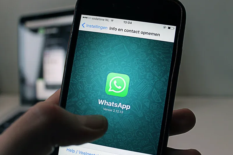 La psicología coincide: las personas que no hablan por los grupos de WhatsApp no lo hacen por desprecio, es más bien una forma de autocuidado y respeto
