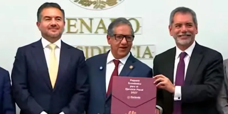 Paquete Económico 2027: SHCP buscará fortalecer la recaudación, afirma Amador Zamora a senadores