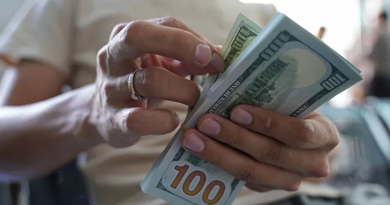 ¿Dólar en Colombia a COP$3.400 antes de elecciones y a COP$3.300 cuando haya nuevo presidente?