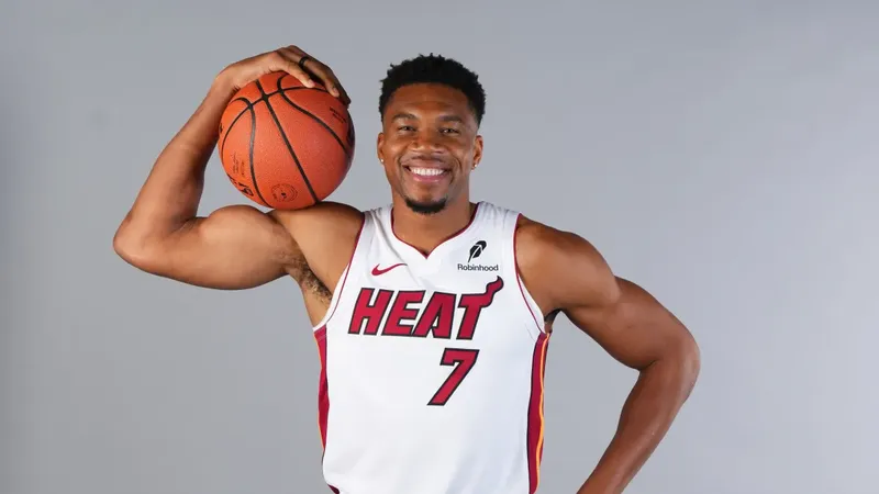 Miami se ilusiona al ver por primera vez en acción a Giannis Antetokoumpo con el Heat