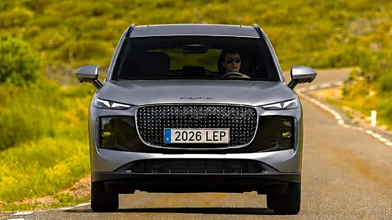 1.100 km y solo 2,2 L/100 km: el último SUV híbrido de OMODA ya tiene precio en España