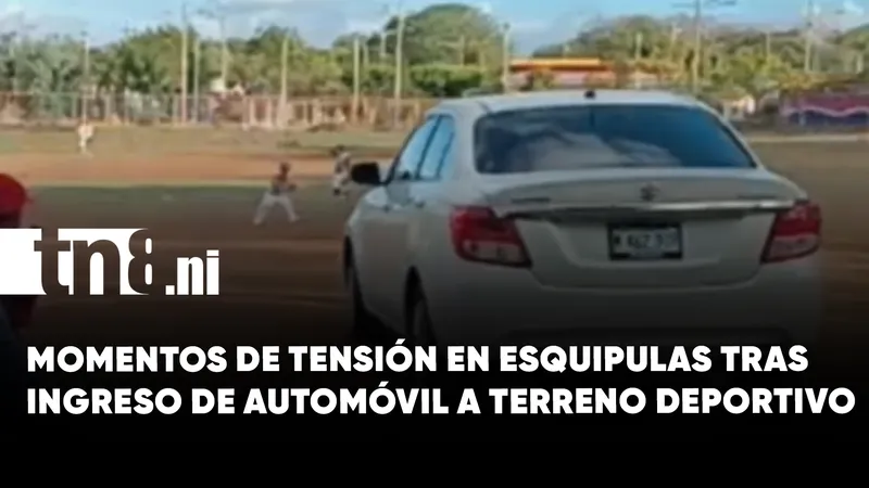 Vehículo irrumpe en campo de béisbol donde jugaban niños en Managua