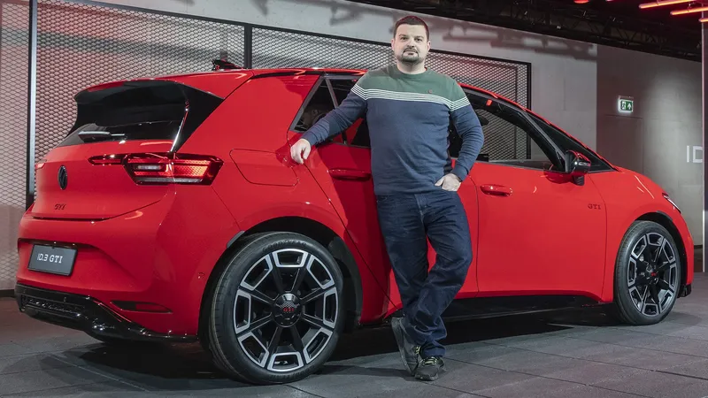 El Volkswagen ID.3 GTI rompe con 50 años de historia: 326 CV, tracción trasera y 600 km de autonomía