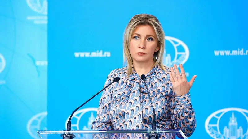 Las promesas de Londres de apoyar a Kiev suponen armarlo para una nueva ola de terror, denuncia la Cancillería rusa