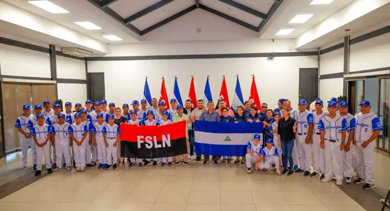 Abanderan delegaciones deportivas infantiles
