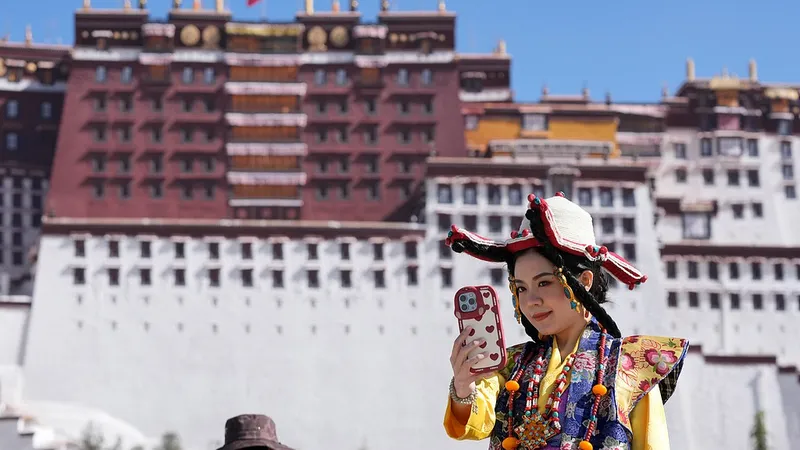 La "autopista digital" de Xizang: ¿cómo el 5G está transformando la meseta nevada?
