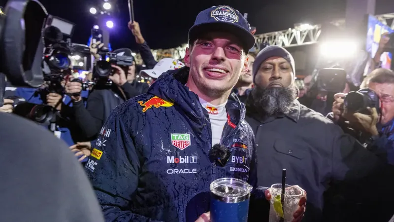 Max Verstappen enfrentará un desafío en karting contra 100 corredores