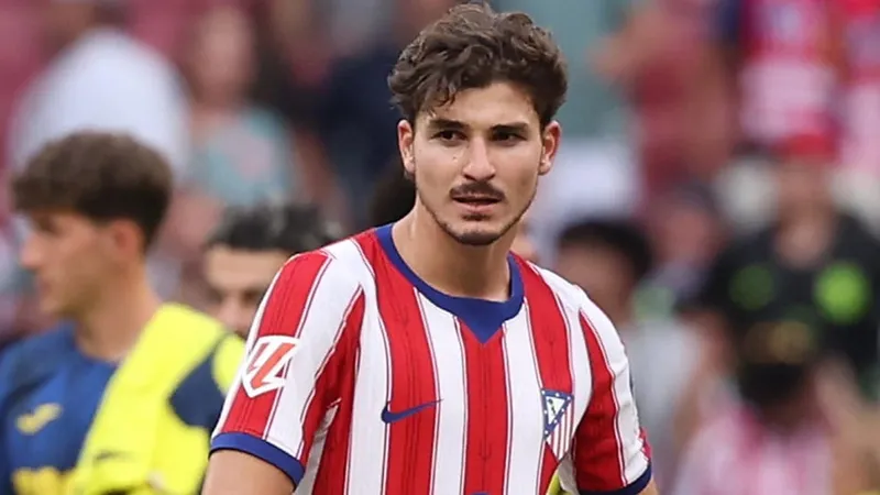 Julian Álvarez solo quiere salir con destino al Barcelona