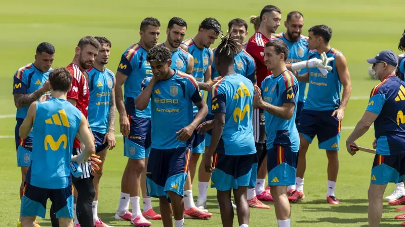 Vuelven las alas de la selección: Lamine Yamal y Nico Williams, con el grupo