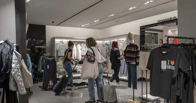 Semáforo del consumo en Argentina: más de la mitad de los indicadores sigue en rojo pese a mejoras