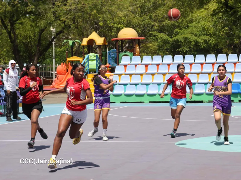 Campeonato de baloncesto avanza a la etapa clasificatoria
